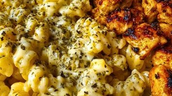 Cheesy Alfredo Twisted Pasta with Golden Garlic Butter Chicken in Creamy Sauce