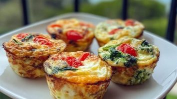 Egg White Muffins with Veggies