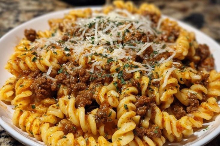 Cheesy Garlic Twisted Pasta with Cajun Ground Beef and Alfredo Velveeta