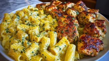 Creamy Garlic Parmesan Chicken with Cheesy Penne Pasta