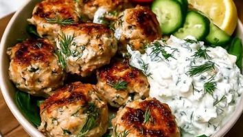 Greek Chicken Meatballs with Tzatziki Sauce