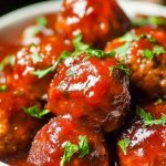 Juicy Saucy Dinner That Cooks Itself