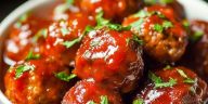 Juicy Saucy Dinner That Cooks Itself