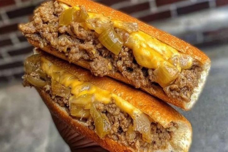 Philly Cheesesteak Sloppy Joes