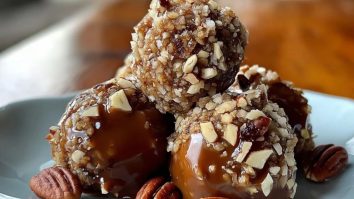 Quick No-Bake Pecan Dessert Balls