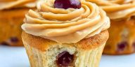 Soft Cake Gooey Center and the Cupcake That Tastes Like Recess